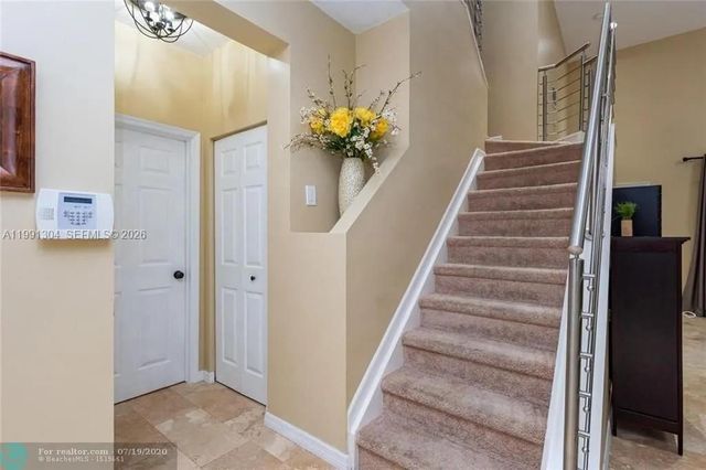 5754 NW 127th Ter, Coral Springs, FL 33076