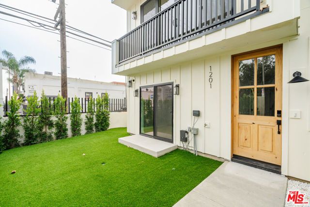 1201 McCadden Place, Los Angeles, CA 90038