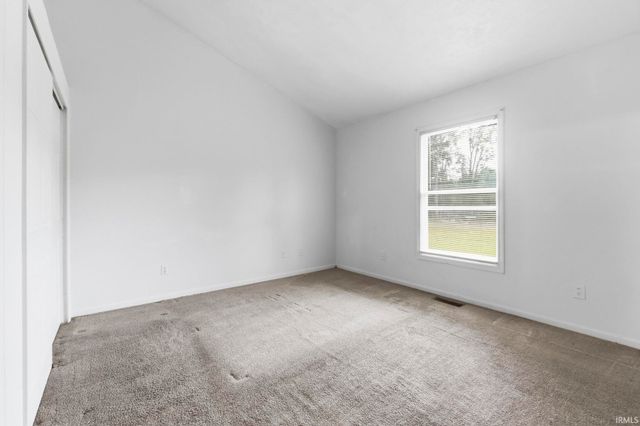 26642 Sturdy Oak Drive, Elkhart, IN 46514