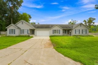 26642 Sturdy Oak Drive, Elkhart, IN 46514