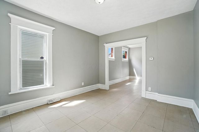 928 Miller Avenue, Columbus, OH 43206