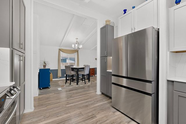 8512 Stream Street NE, Albuquerque, NM 87113