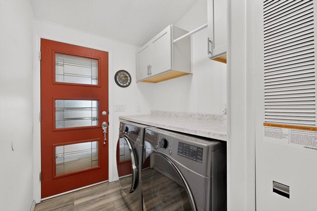 8512 Stream Street NE, Albuquerque, NM 87113