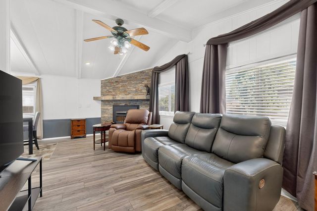 8512 Stream Street NE, Albuquerque, NM 87113