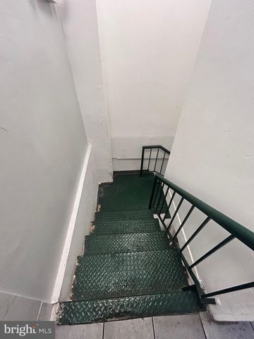 3240 GREENMOUNT AVE, Baltimore, MD 21218