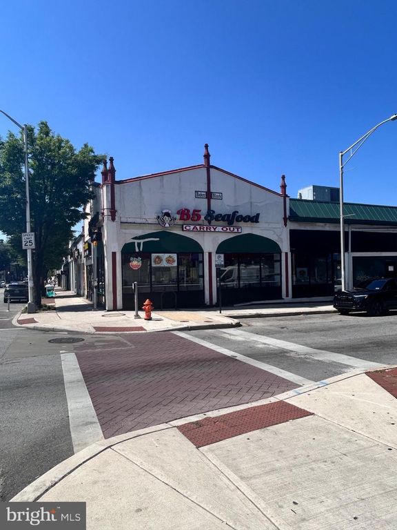 3240 GREENMOUNT AVE, Baltimore, MD 21218