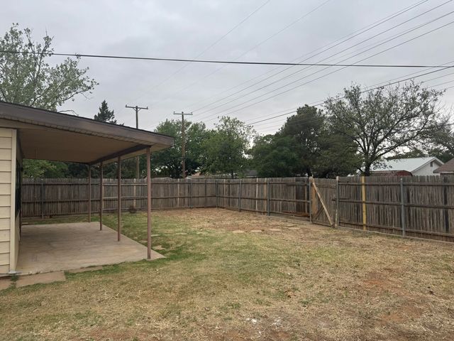 5316 32nd Street, Lubbock, TX 79407
