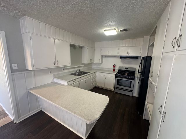 5316 32nd Street, Lubbock, TX 79407