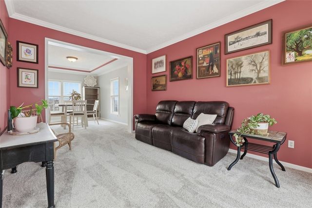 4535 Marina Dr, Lincoln Place, PA 15120