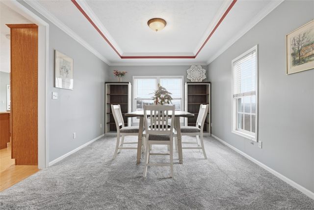 4535 Marina Dr, Lincoln Place, PA 15120