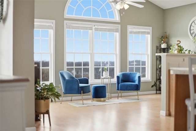 4535 Marina Dr, Lincoln Place, PA 15120