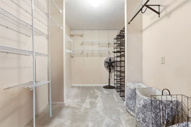 4535 Marina Dr, Lincoln Place, PA 15120