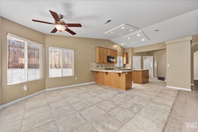 7409 Condor Street, Bakersfield, CA 93306