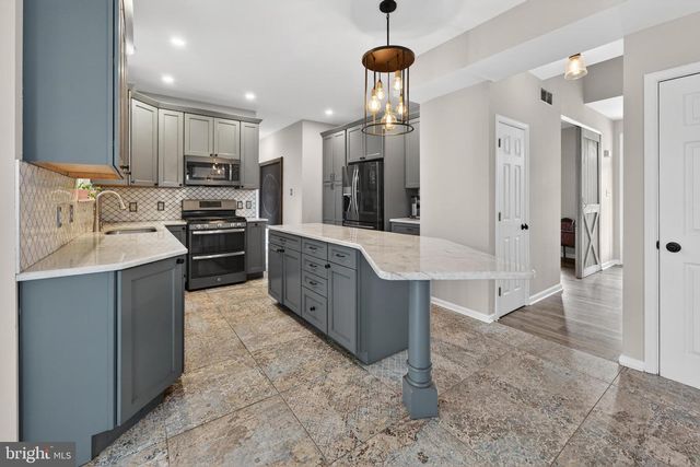 375 FRIENDSHIP RD, Clarksboro, NJ 08020