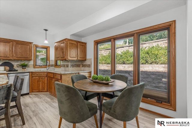 807 Forestview Circle, Bellevue, NE 68005