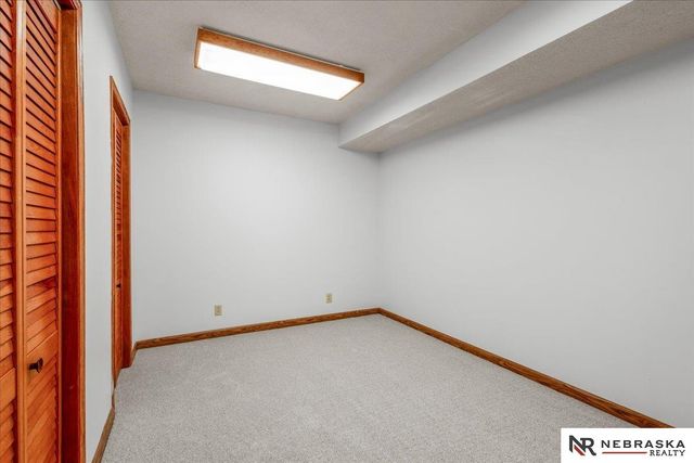 807 Forestview Circle, Bellevue, NE 68005