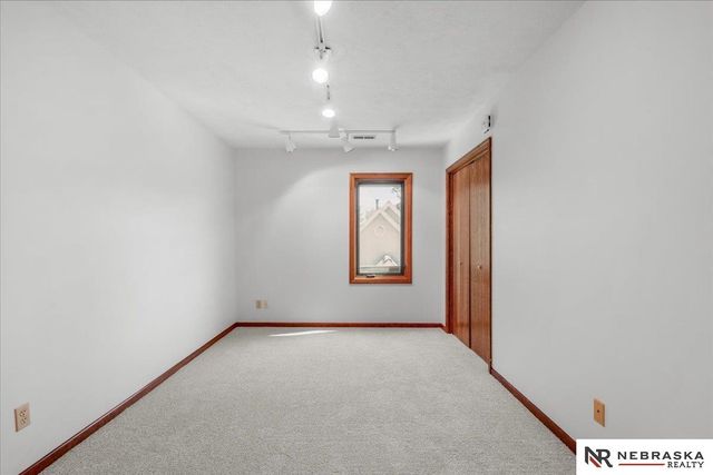 807 Forestview Circle, Bellevue, NE 68005