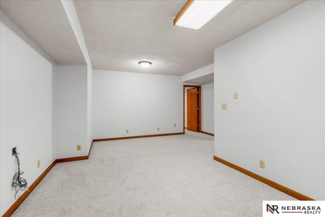 807 Forestview Circle, Bellevue, NE 68005