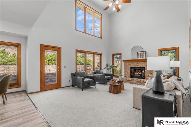 807 Forestview Circle, Bellevue, NE 68005
