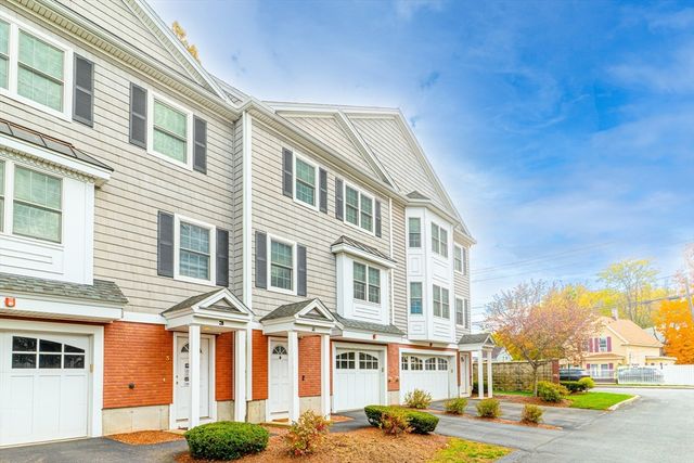 1975 Middlesex Street 2, Lowell, MA 01851