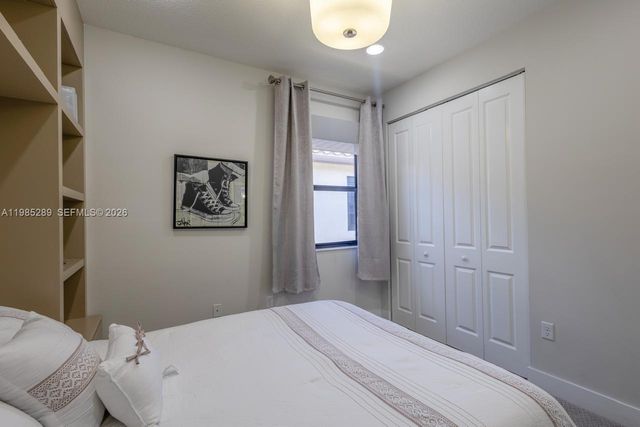 9602 W 35th Ln 0, Hialeah, FL 33018