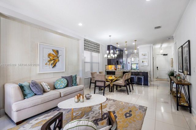 9602 W 35th Ln 0, Hialeah, FL 33018