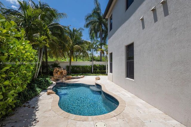 9602 W 35th Ln 0, Hialeah, FL 33018