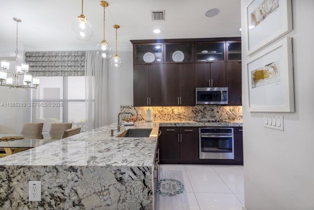 9602 W 35th Ln 0, Hialeah, FL 33018