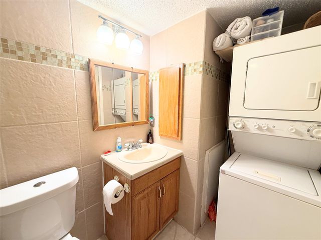 2312 Balsam Drive A214, Arlington, TX 76006