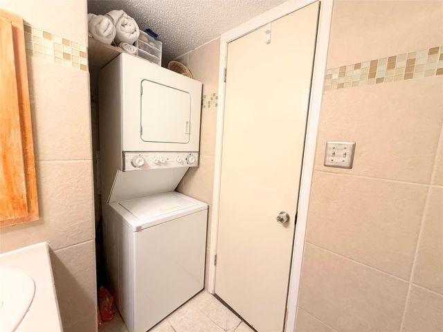 2312 Balsam Drive A214, Arlington, TX 76006