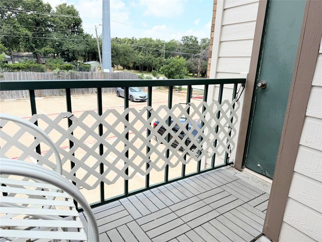 2312 Balsam Drive A214, Arlington, TX 76006
