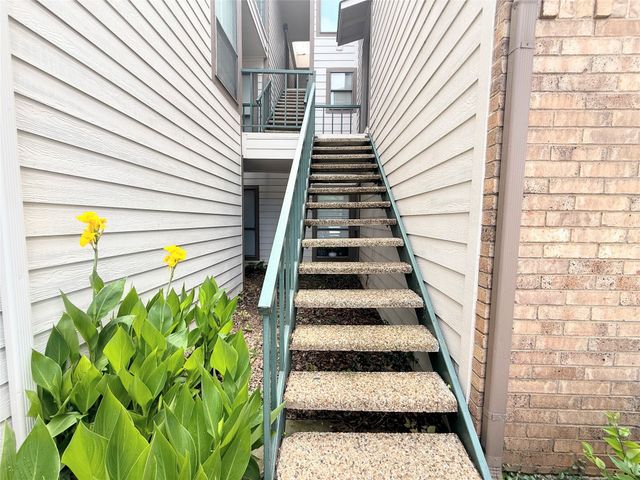 2312 Balsam Drive A214, Arlington, TX 76006