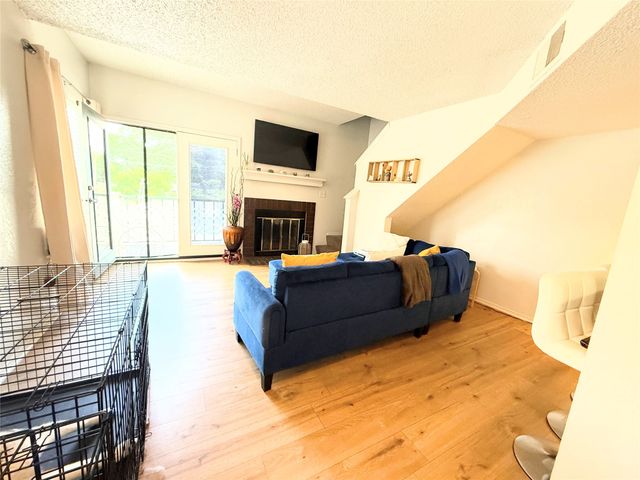 2312 Balsam Drive A214, Arlington, TX 76006