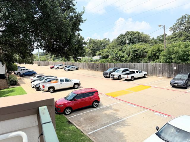 2312 Balsam Drive A214, Arlington, TX 76006