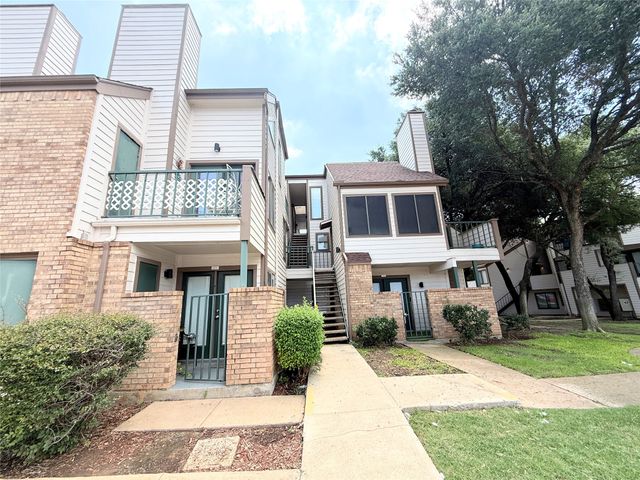 2312 Balsam Drive A214, Arlington, TX 76006