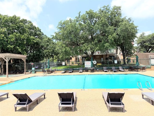 2312 Balsam Drive A214, Arlington, TX 76006