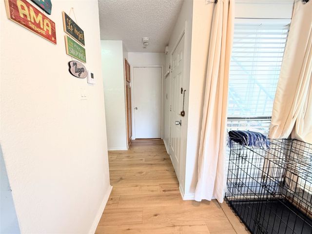 2312 Balsam Drive A214, Arlington, TX 76006