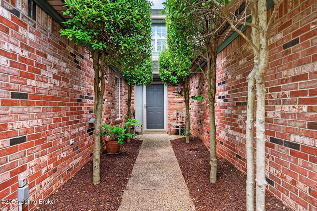 7017 Ridge Run Cir, Prospect, KY 40059