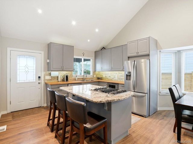 507 Entrada Dr, Golden, CO 80401