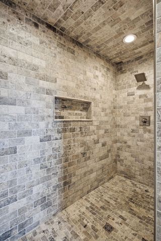 163 Tabor Pl, Hohenwald, TN 38462