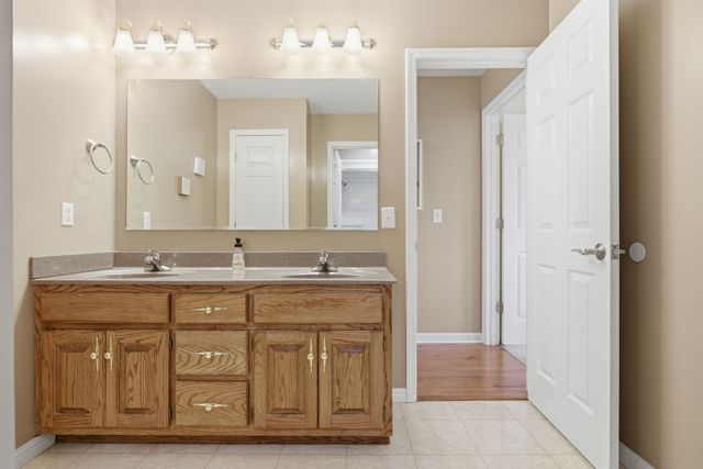 163 Tabor Pl, Hohenwald, TN 38462