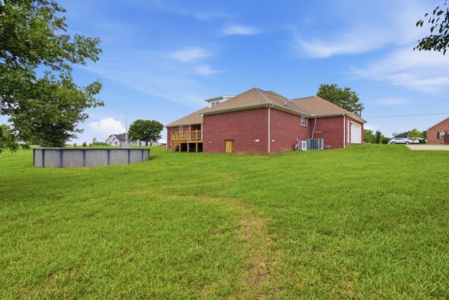 163 Tabor Pl, Hohenwald, TN 38462
