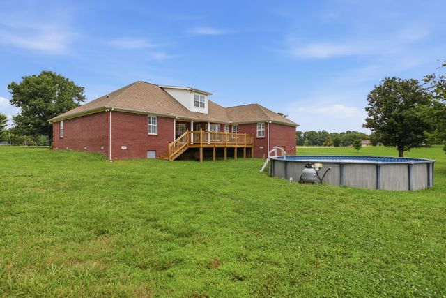 163 Tabor Pl, Hohenwald, TN 38462
