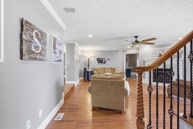163 Tabor Pl, Hohenwald, TN 38462