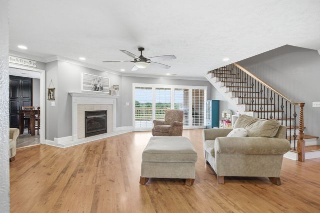 163 Tabor Pl, Hohenwald, TN 38462
