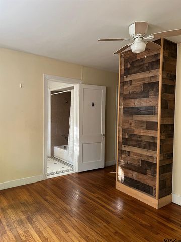 1114 S Broadway Ave, Tyler, TX 75701