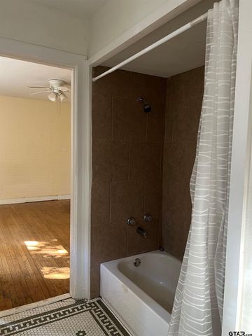 1114 S Broadway Ave, Tyler, TX 75701