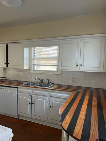 1114 S Broadway Ave, Tyler, TX 75701