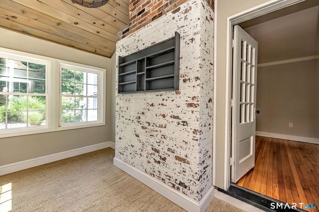35 Wilkins Street, Hamden, CT 06517