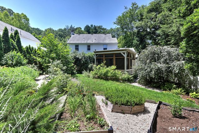 35 Wilkins Street, Hamden, CT 06517